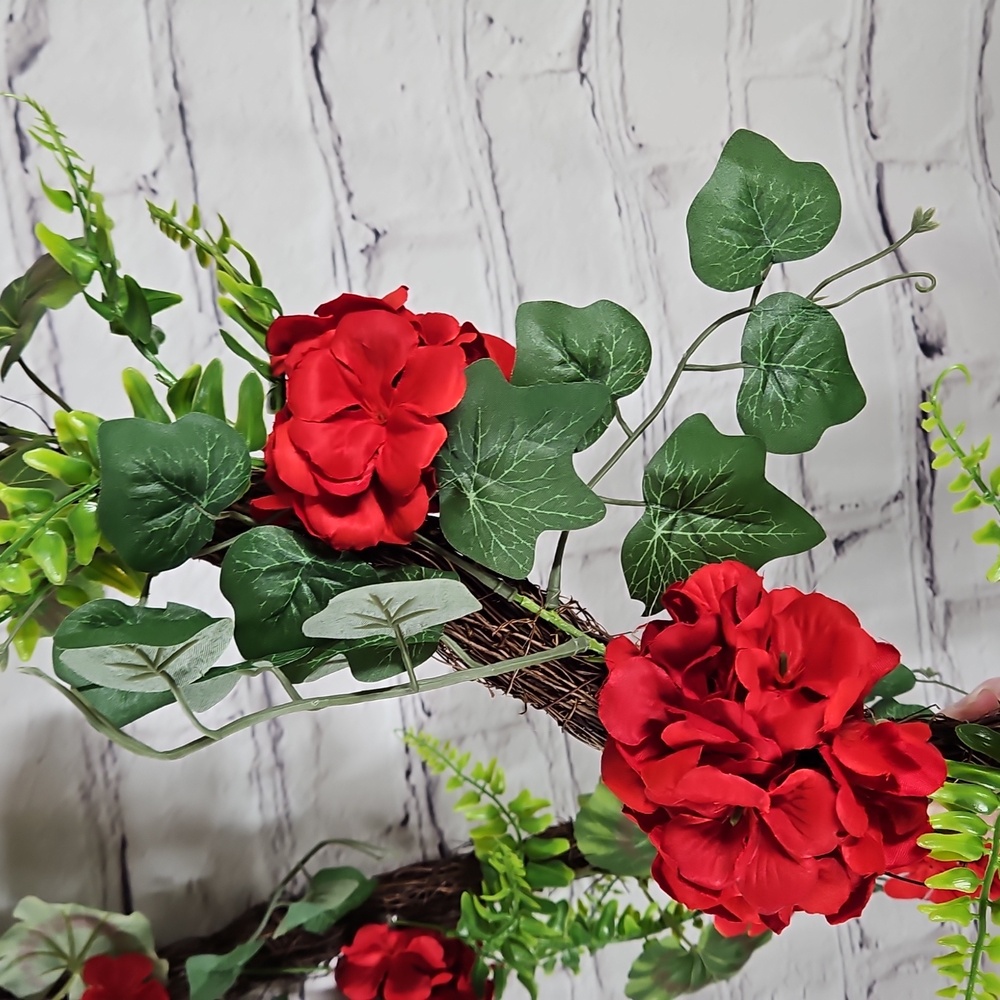 Spring Floral Garland - Picture 4 of 5
